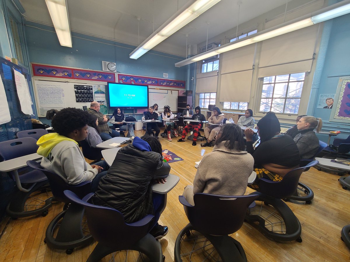 johnjaylaw's tweet photo. John Jay Law has a strong focus on Restorative Justice and the inclusion of those practices within the school community. #johnjaylaw #justiceleague @NRahulpatel https://t.co/Yuam9iAcPS