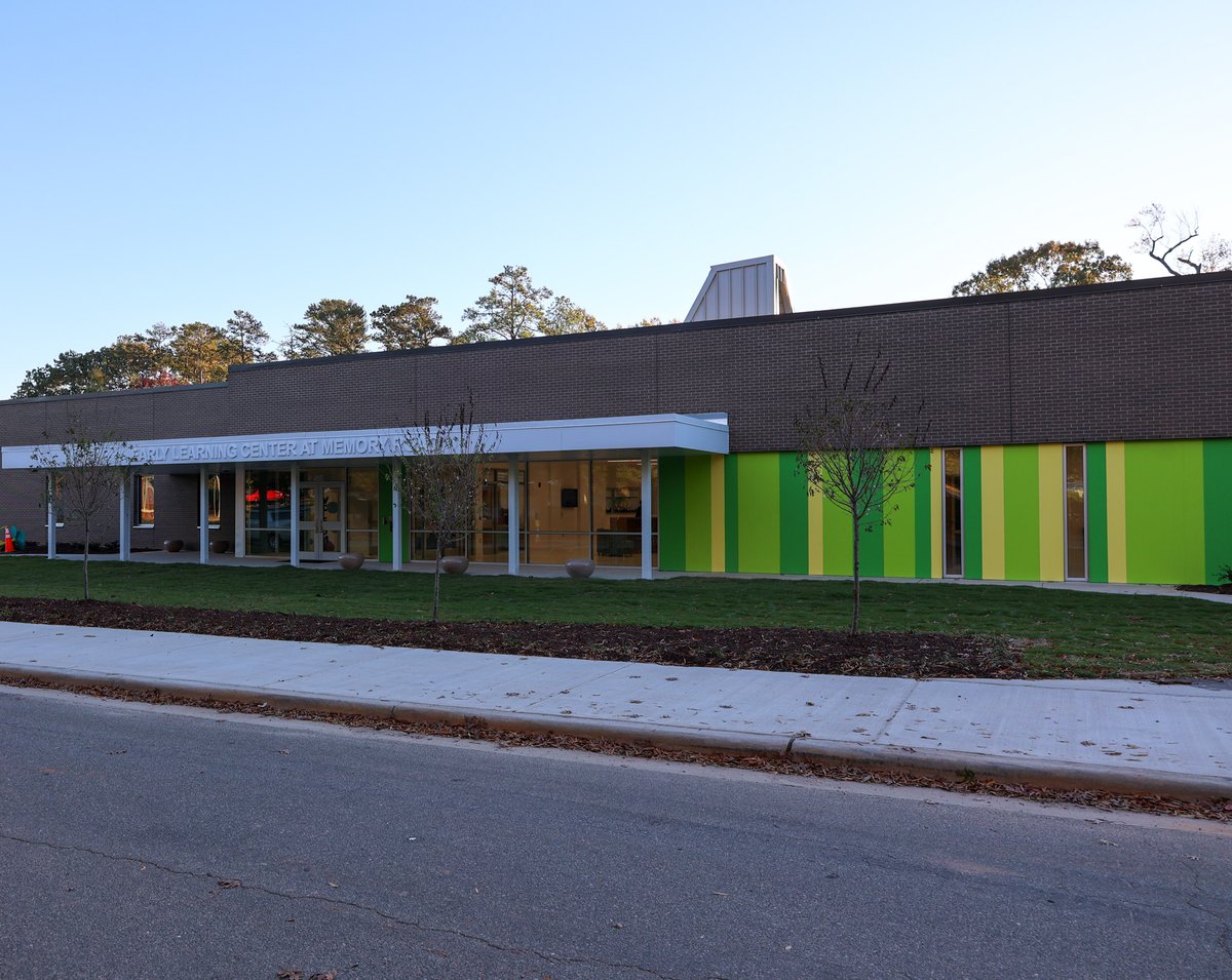 The Early Learning Center at Memory Road officially opened on Thursday, with capacity to serve more than 130 preschool students! This is our district's first standalone pre-K center. Read more: wcpss.net/elcopening