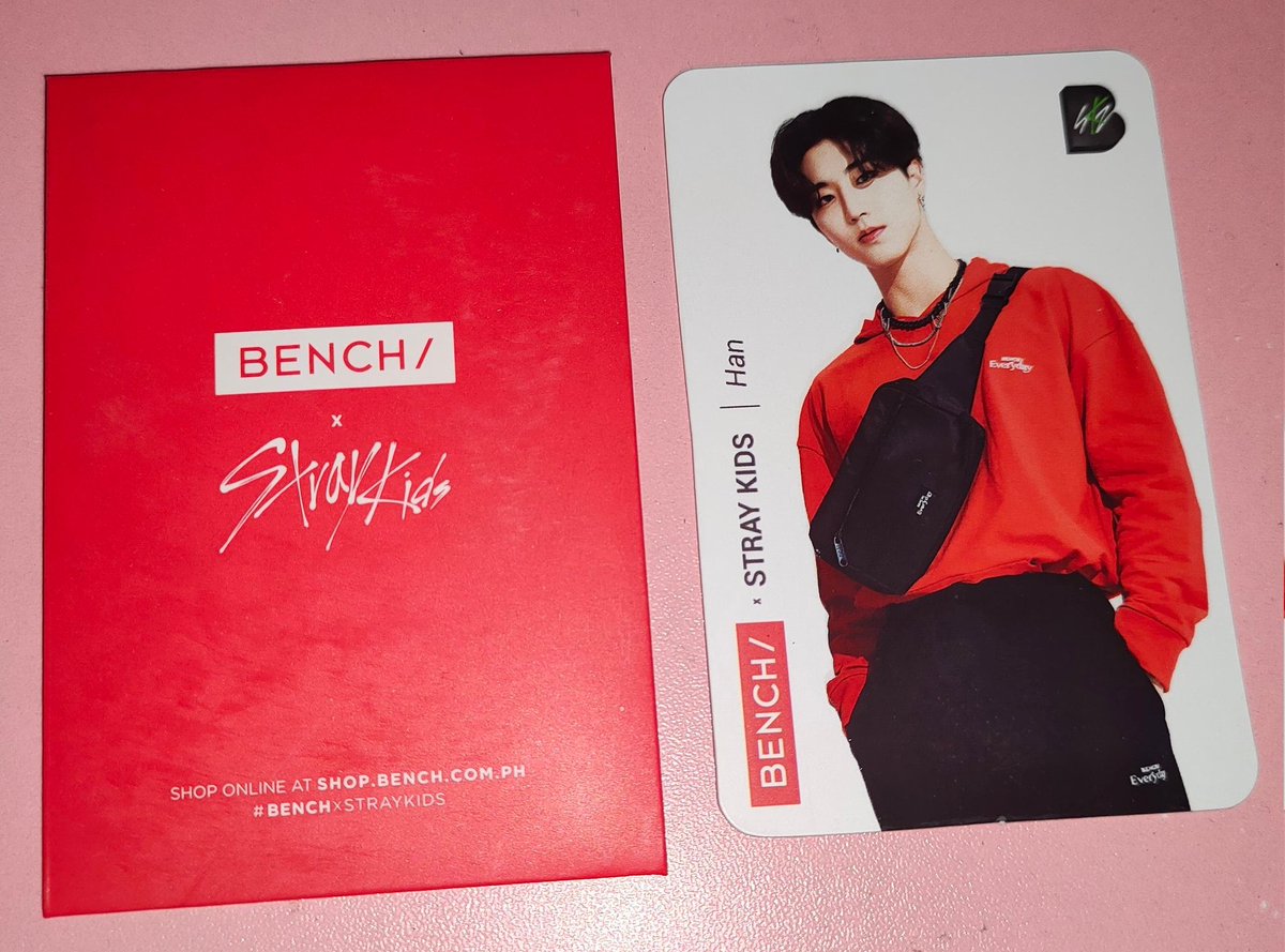 rachacart's tweet photo. ꒰ wts lfb ph ꒱

 ꗃ skz x bench fanmeet exclusive pc
 𖤘  . . ₱250
⊸ ww 🆗 but with ph add 
⊸ gcash ; lbc 

⸝⸝ stay with bench fanmeeting stray kids han jisung photocard https://t.co/vfwT2OV6Sp