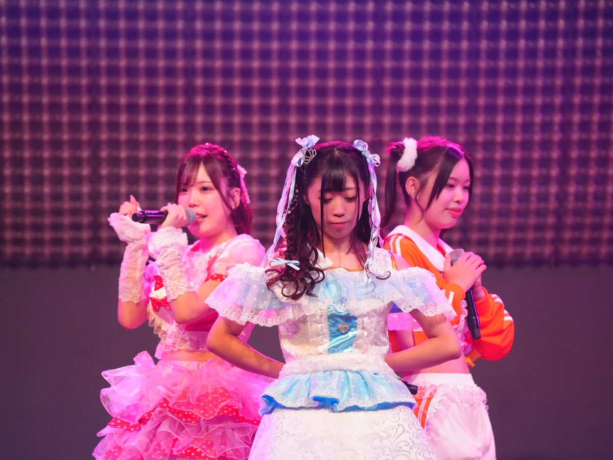 TIMEZI's tweet image. 実はポプキャンのワンマンは初めてだったりした。
めちゃくちゃ盛り上がったのは言うまでもなく『Keep the Faith』の時はちょっと泣きそうになってシャッターが止まったのは自分自身の再発見だった。

#POPCANDY