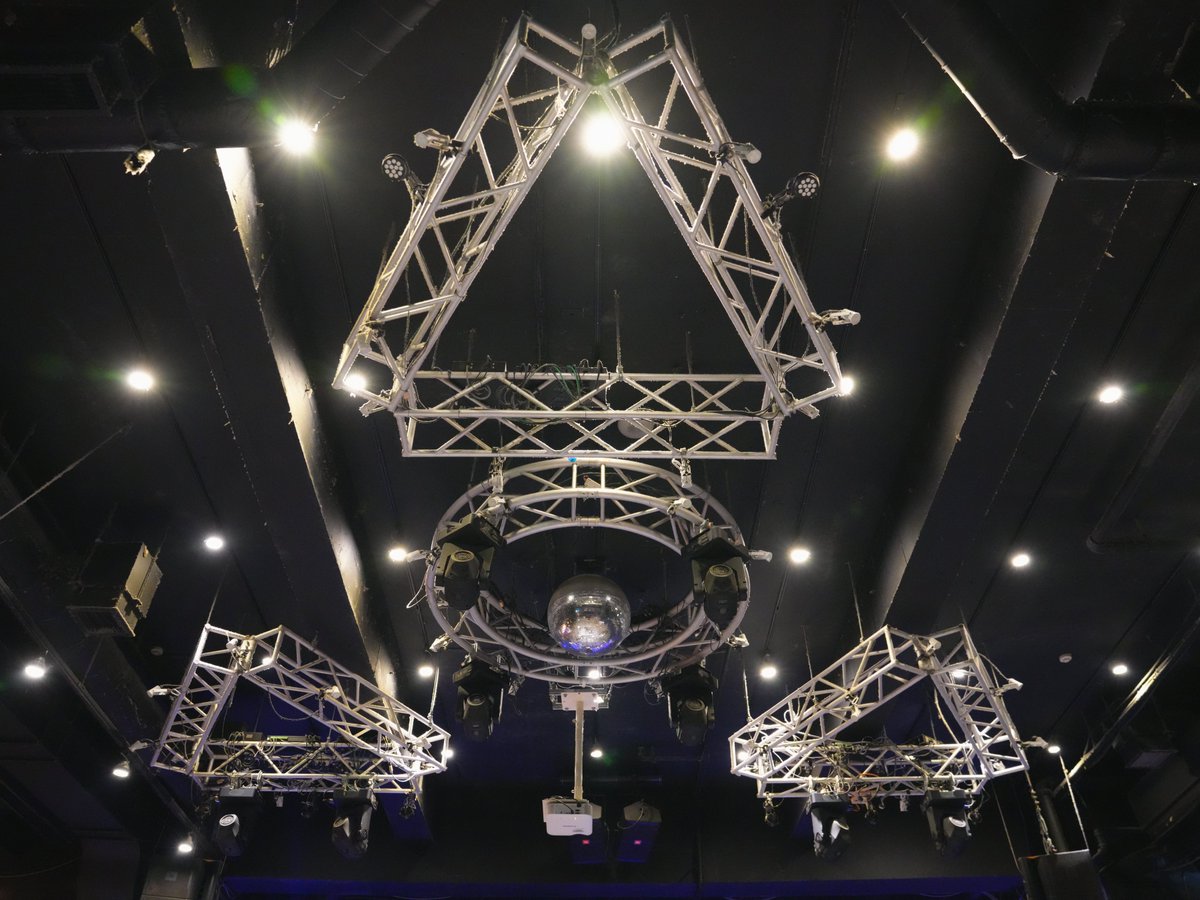 TIMEZI's tweet image. 実はポプキャンのワンマンは初めてだったりした。
めちゃくちゃ盛り上がったのは言うまでもなく『Keep the Faith』の時はちょっと泣きそうになってシャッターが止まったのは自分自身の再発見だった。

#POPCANDY