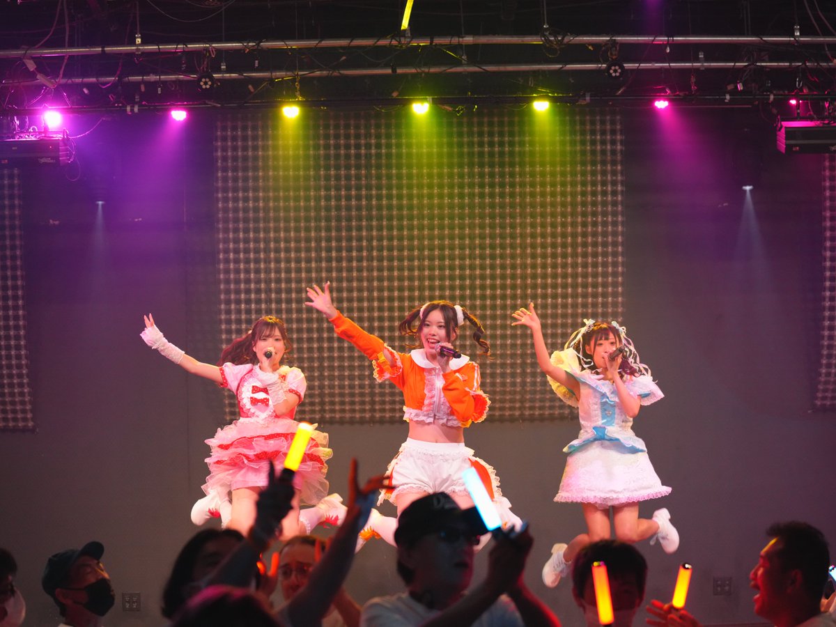 TIMEZI's tweet image. 実はポプキャンのワンマンは初めてだったりした。
めちゃくちゃ盛り上がったのは言うまでもなく『Keep the Faith』の時はちょっと泣きそうになってシャッターが止まったのは自分自身の再発見だった。

#POPCANDY