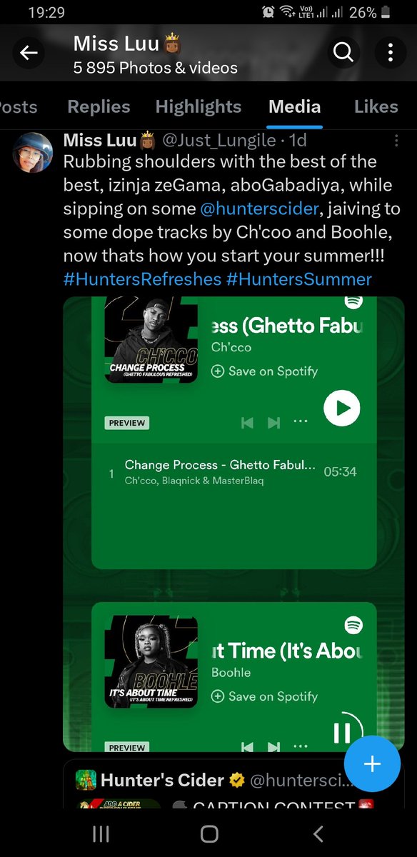 MissLuu_nje's tweet photo. Rubbing shoulders with the best of the best, izinja zeGama, aboGabadiya, while sipping on some @hunterscider, jaiving to to some dope tracks by Ch'coo and Boohle, now thats how you start your summer!!! #HuntersRefreshes #HuntersSummer https://t.co/Zt8bYfA2bD