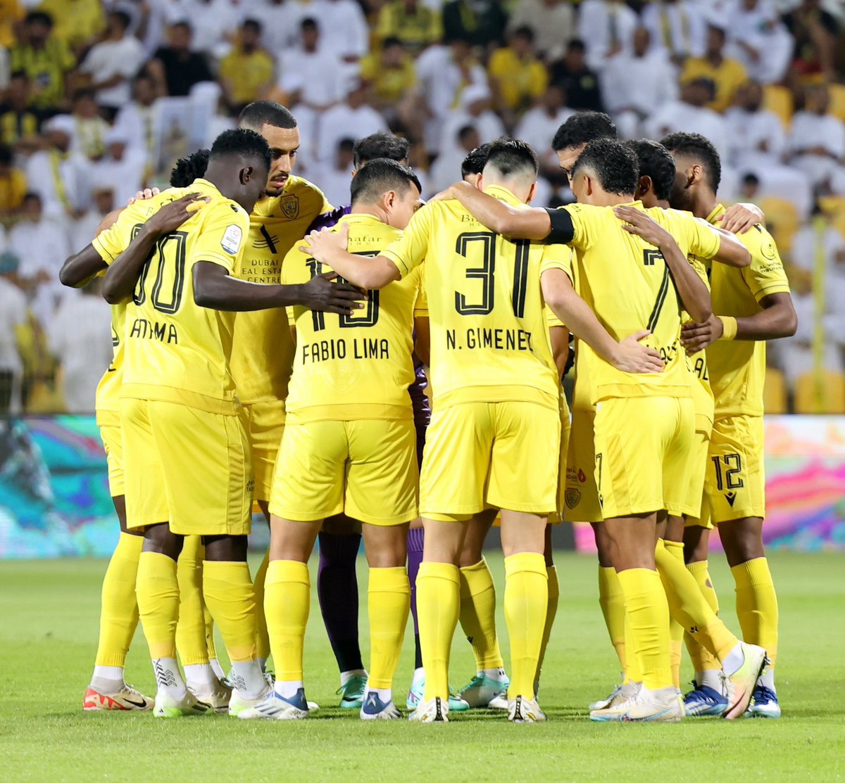 _uae10's tweet photo. عاد لمكانه الطبيعي 
#الوصل_الامبراطور الصدارة وصلاوية 💛💛 https://t.co/vi2xqxGtKc