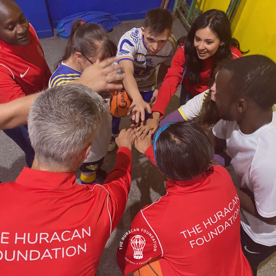 Huracanfclondon's tweet photo. We had an incredible day filled with activities and games, engaging with children and the community. It's these moments of coming together, playing, and sharing experiences that remind us of the power of sport to promote inclusivity and unity ❤️‍🩹 https://t.co/kT6LKJLfJp