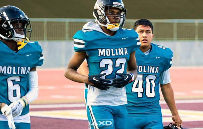 Senior Spotlight: Mike Vaughn- “Throughout my 2 years at molina I built a brotherhood wit my teammates and also learned the importance of discipline and respect” @dallasathletics @Coachbru3 @JacobNunez27 @MolinaHigh