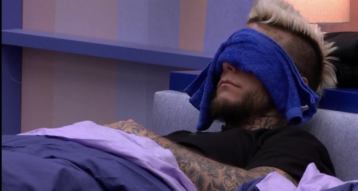 Elkiwiconelpelo's tweet image. ¿Por qué fase del duelo vais? 

Yo sigo en negación. 

#GHVIP2N #SINALEXNOHAYGHVIP