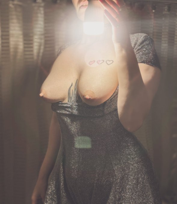Hab gerade meine Gl&uuml;hbirne gewechselt und dabei ist mir ein Licht aufgegangen. Ich fang wieder mit X<a href="/tag/neuesprofilbild"class="tags"><span>#neuesprofilbild</span></a>