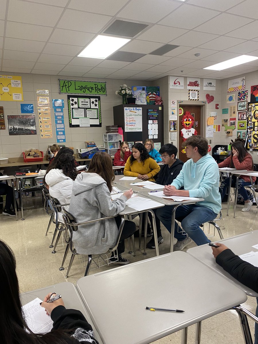 yWords_English's tweet photo. Had great student-led Socratic seminars in preparation for Synthesis Writing in my #APLang classes today @OHSJackets1! https://t.co/eL3gUpM5VT