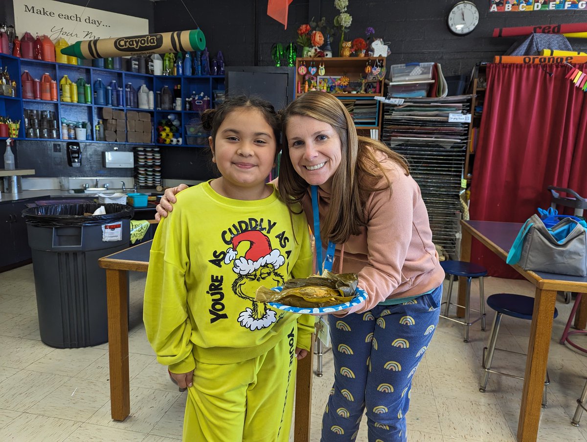 Megan Baublitz (@msbaublitz_) on Twitter photo This 3rd grade <a href="/NorwoodES/">Norwood Elementary</a> superstar was so thoughtful and kind to bring me homemade tamales! When discussing Hispanic foods in library she couldn't believe I had never tried them and made sure she changed that! <a href="/mtaylor5bcps/">Mark Taylor</a> <a href="/mikeruppenkamp/">Michael Ruppenkamp</a> #norwoodconbections This 3rd grade <a href="/NorwoodES/">Norwood Elementary</a> superstar was so thoughtful and kind to bring me homemade tamales! When discussing Hispanic foods in library she couldn't believe I had never tried them and made sure she changed that! <a href="/mtaylor5bcps/">Mark Taylor</a> <a href="/mikeruppenkamp/">Michael Ruppenkamp</a> #norwoodconbections