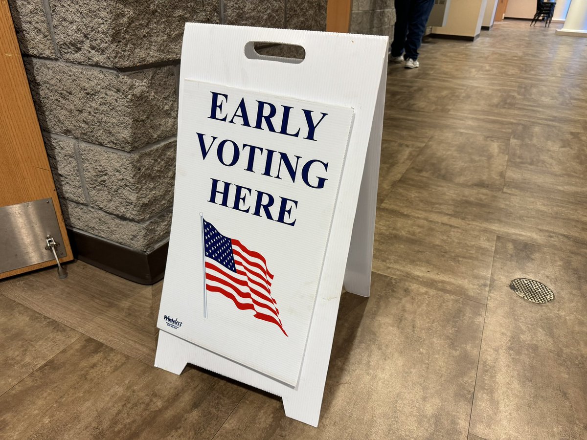 KyWhitney's tweet photo. Make it happen, yโall. Early voting is available in Kentucky โ make use of it! #govoteky #voteky https://t.co/JzkPQjVIJf