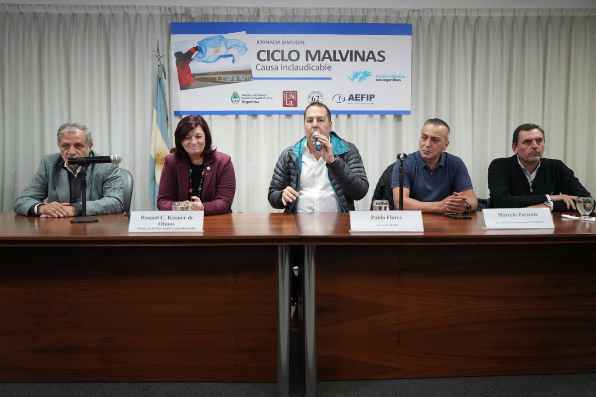 AefipM's tweet photo. Ayer con la presencia de la Ministra de Trabajo de la Nación se inauguró el Ciclo de Charlas "Malvinas, una causa inclaudicable" en la sede de nuestra Organización Sindical porque los trabajadores y trabajadoras no olvidamos a nuestros héroes y reinvidicamos la soberanía https://t.co/nXJoAnIzbq
