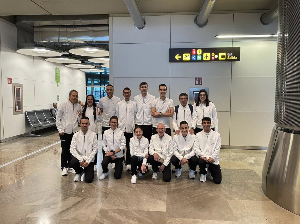 ✍️🇮🇳 Coneixeu Hyderabad? És una gran ciutat de l’Índia on aquest cap de setmana tindrem els dos ulls posats.

Carles Montllor, Mireia Sosa i Bàrbara Ramon competiran amb <a href="/atletismoRFEA/">atletismoRFEA</a> al Campionat del món <a href="/iaunews/">IAU</a> 50 K.

📲 fcatletisme.cat/tres-atletes-d…