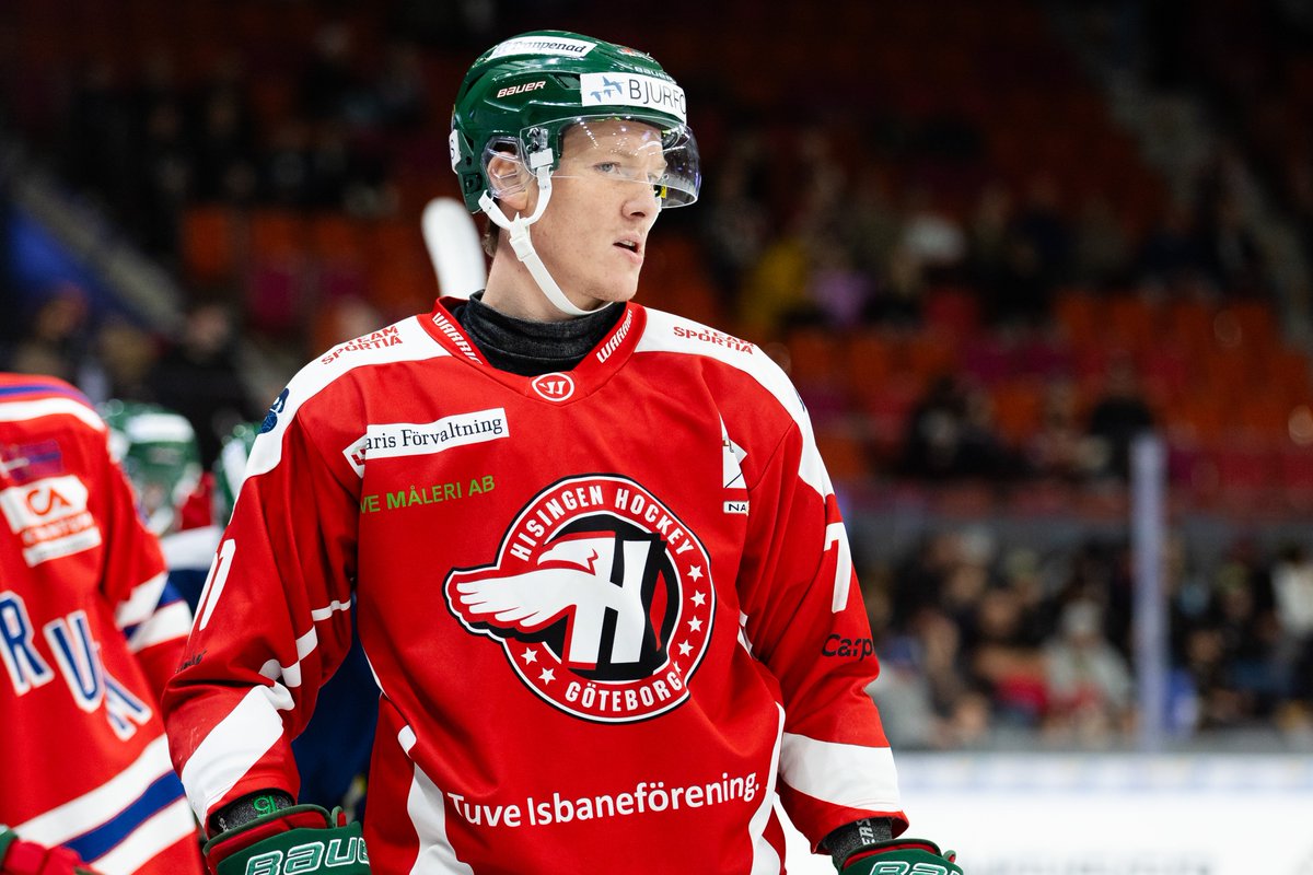SHLse's tweet photo. I Scandinavium tar @frolunda_hc emot årets nykomling @MoDo_Hockey. Två lag i den nedre halvan av tabellen som säkert är mycket vinstsugna. 😋
Följ matchen här 📲 https://t.co/axZFKphTfB
#FHCMODO #SHL #twittpuck #ishockey #svsshl https://t.co/efwsw8NIAC