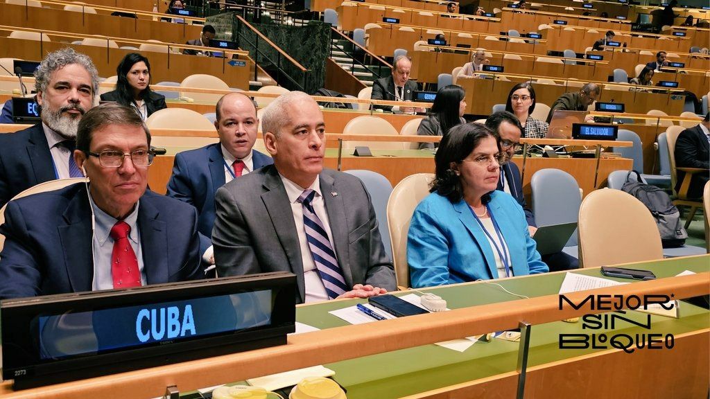 📣Resultado final de la votación sobre el proyecto de  resolución, "Sobre la Necesidad de Poner Fin del Bloqueo Económico y Financiero contra #Cuba

187 votos a favores 🇺🇳
2 votos en contra 🇺🇸🇮🇱
1 voto de abstención 🇺🇦

#BloqueoGenocida #MejorSinBloqueo 

<a href="/AntillaGran/">꧁🇨🇺Gran Antilla ꧂</a>