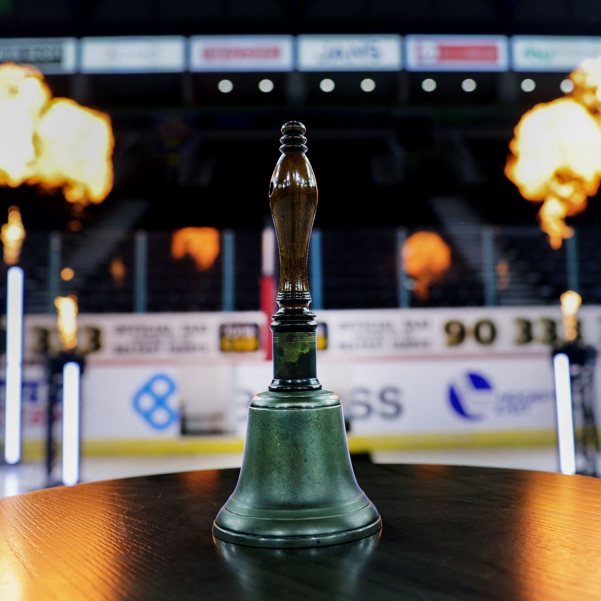 Friendship_Four's tweet photo. 𝐈𝐓'𝐒 𝐁𝐀𝐂𝐊! 🤩 🏒

🏆 We’re pleased to announce the return of the Friendship Four, with @TerrierHockey, @MerrimackMIH, @HarvardMHockey, and @NDHockey set to compete for the Belpot Trophy in November 2024.

[1/2] https://t.co/ChBbizzlN1