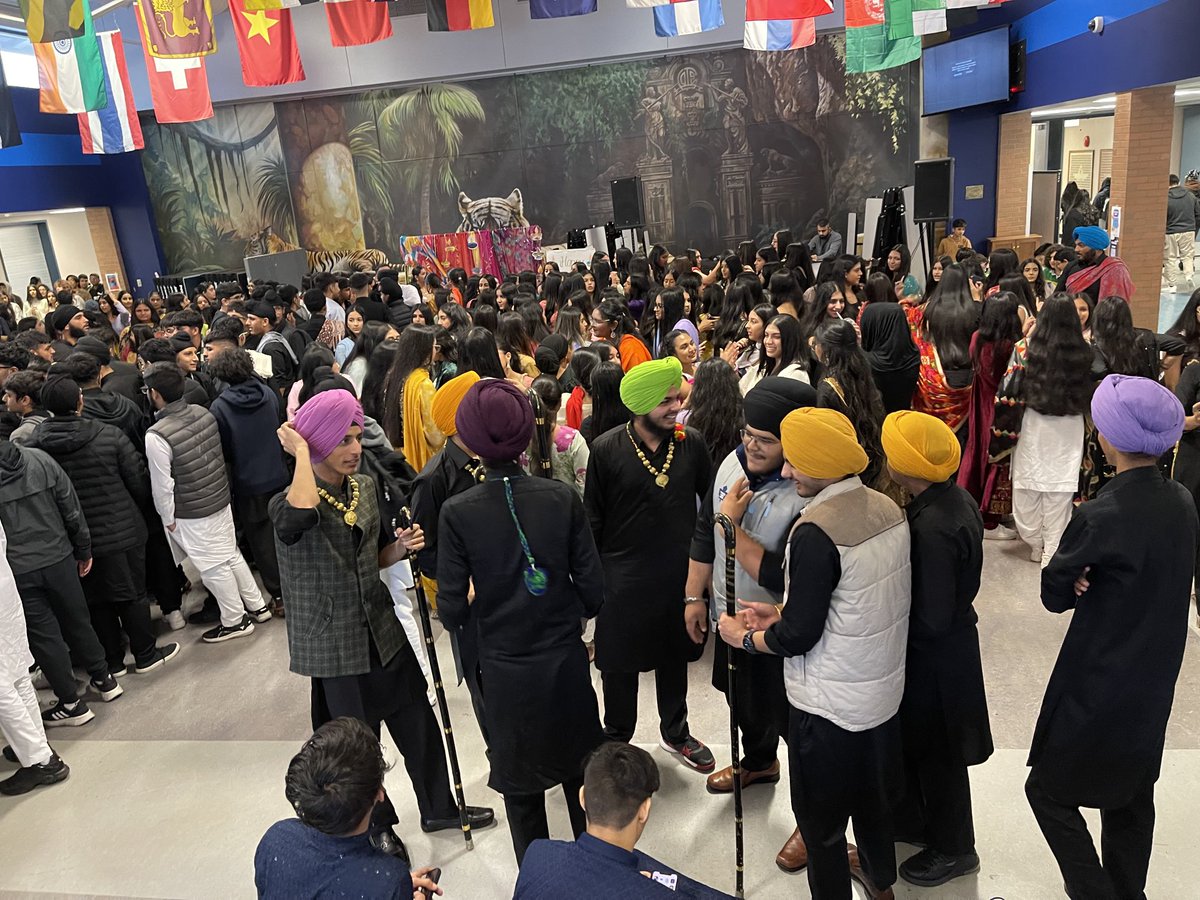 QERoyals tweet media