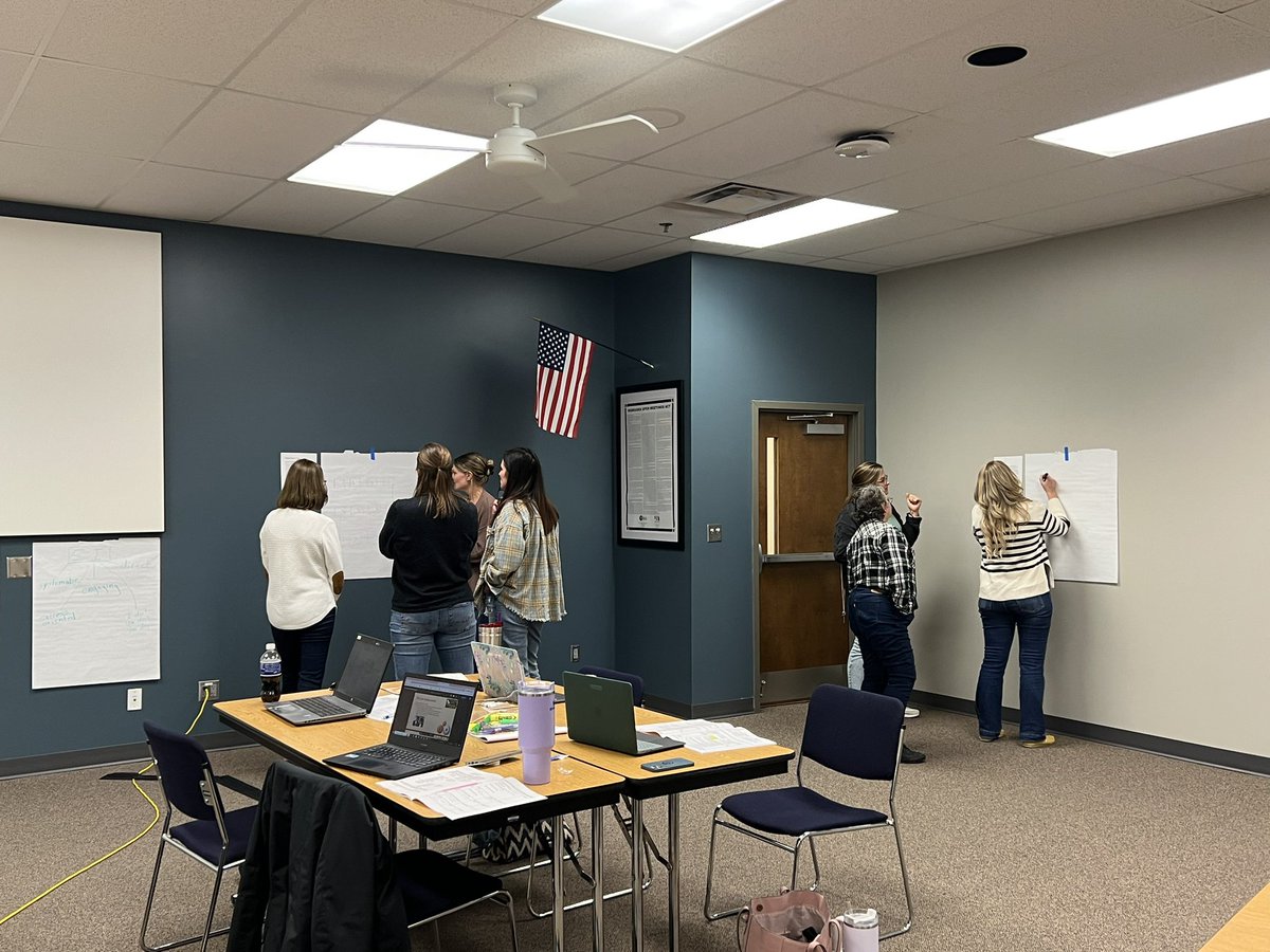 C_Kennicutt's tweet image. @EdCoachHeather led a very informative Title I Fall Meeting today, including recent @NDE_GOV updates as well as  opportunities for collaboration on the topic of response strategies for all learners. @ESU_10 #esu10