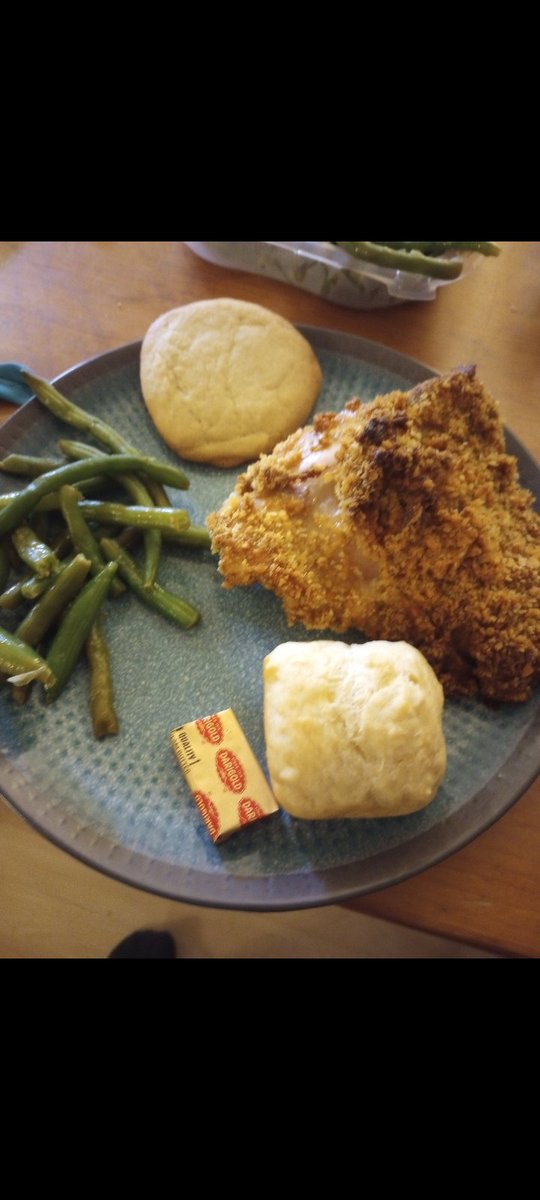 It's an incredible day for a free hot meal! Come get this chicken while it's hot, right on down at the library here in Monroe. 💖 we're also doing lemon pepper green beans and fresh baked rolls and a sugar cookie. Come eat with us!