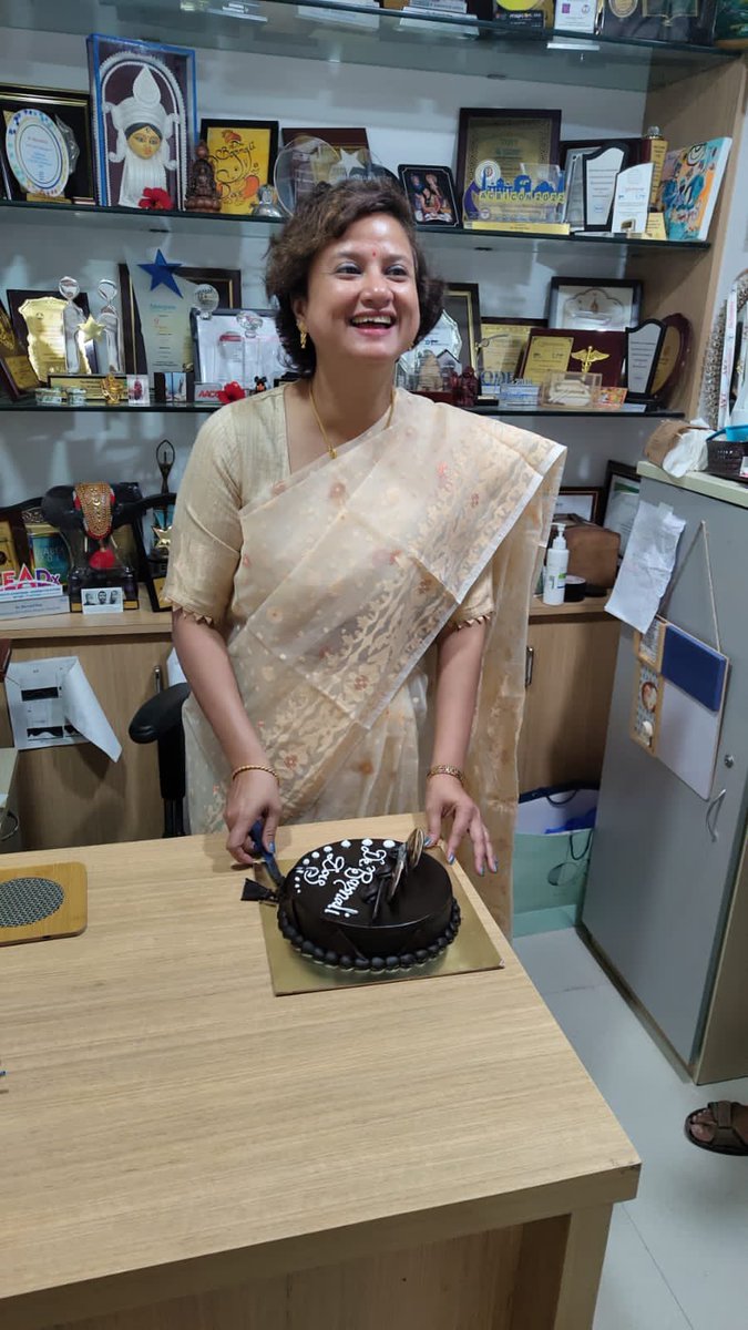 Barnali18310043's tweet photo. Thanks so much everyone for kind wishes. Overwhelmed to receive your calls, messages, cards, greetings &amp; blessings to make my birthday so special. Truly blessed 🙏😇🌷 https://t.co/Ea3rYdNsme