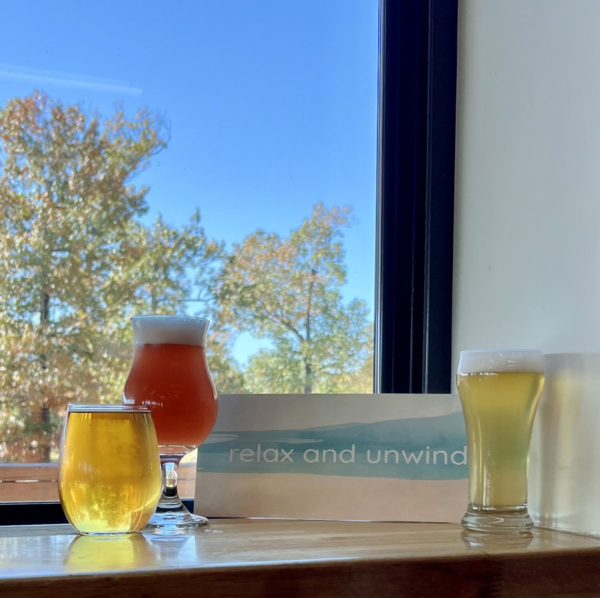 BillsburgBeer's tweet photo. Our version of a “fruit plate” Apfelschorle, Miami Weisse & Radler
apple 🍎
raspberry, cherry 🍒 pineapple 🍍 coconut 🥥
and lemon 🍋
#preweekendfun #thursdaytreats #billsburgbrewery https://t.co/rl5P7NhxjV
