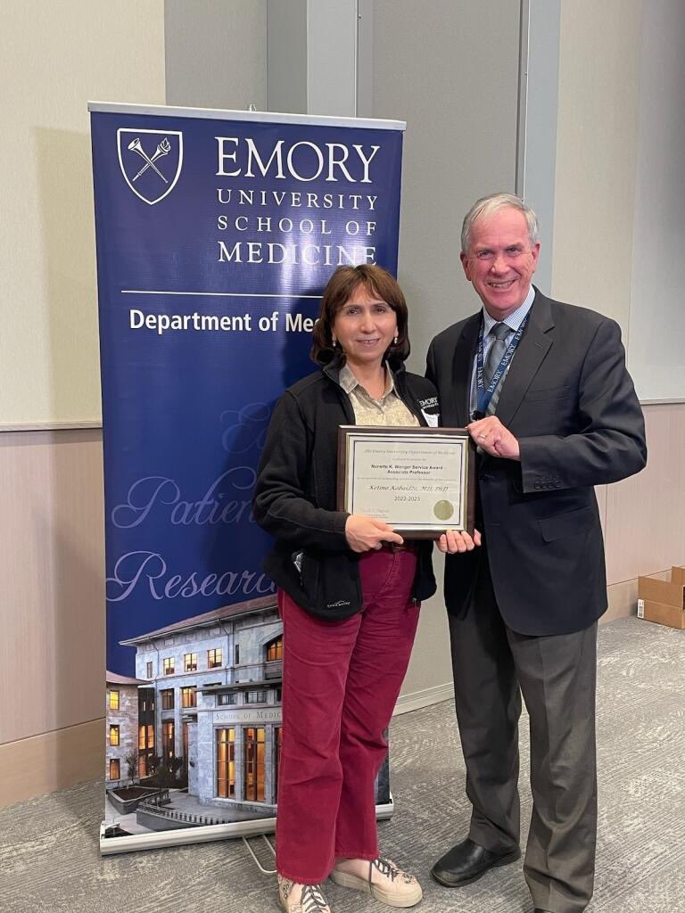 Got my plaque for service to the institution from the leader of the institution @EmoryHospMed @EmoryDeptofMed