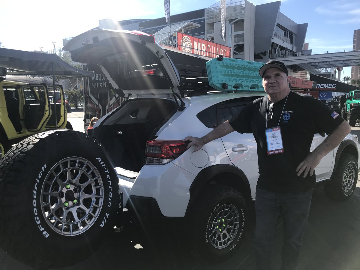 Plenty of Subarus at SEMA 2023 this year! Here are 2 more favorites of Alans.
-
#AAPEXShow #SEMAShow #SEMA #SEMA2023 #AAPEX2023 #Subaru #ClarksAuto #HooDooRoo