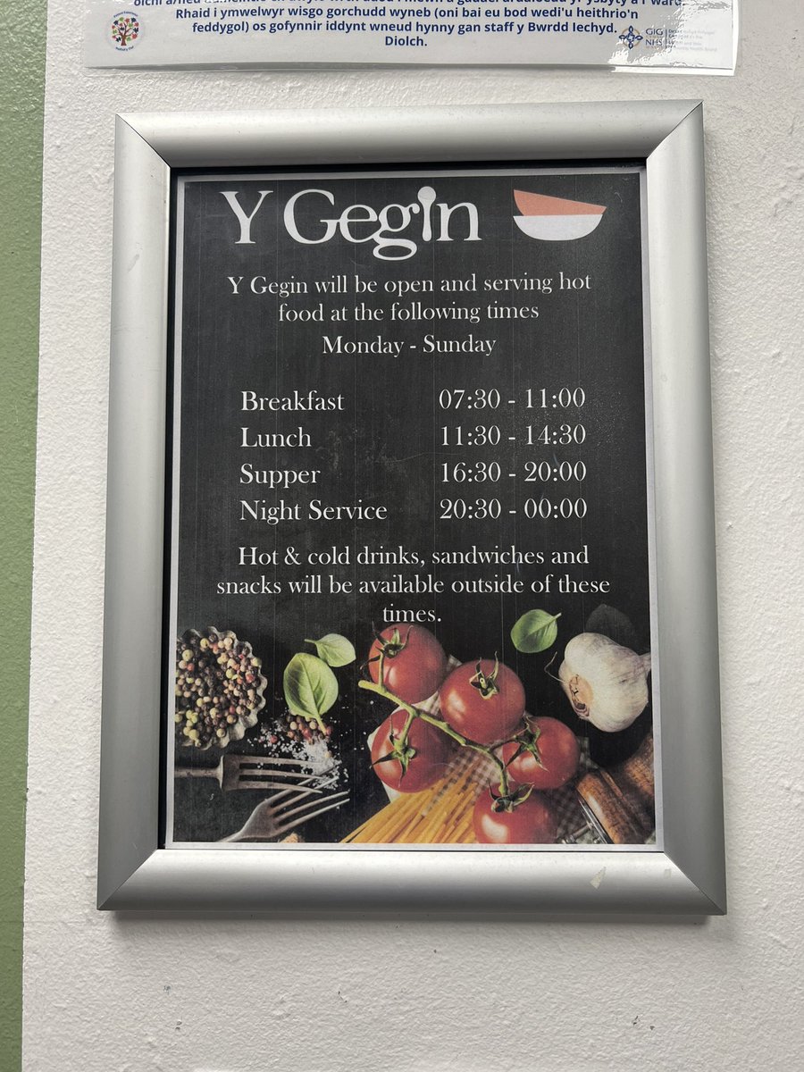 So does anyone actually still work here? They must do as it was open at 7pm. Shame it’s closed early again!!! With absolutely no warning again!!! This is a shambles <a href="/CV_UHB/">Cardiff and Vale University Health Board</a>