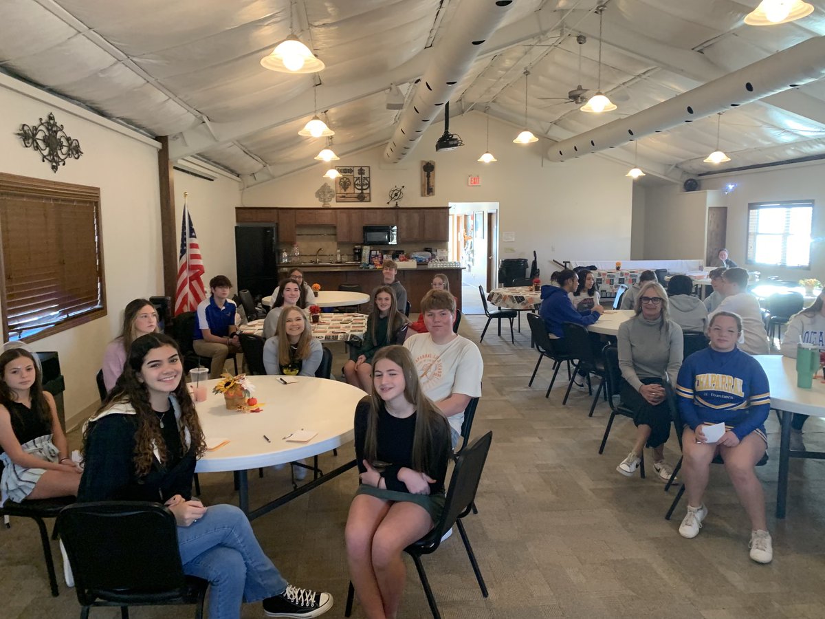 Chaparral HS/MS Leadership teams met today in working to keep all students/staff Safe &amp; Connected! Mrs. Hedlund &amp; Mrs Clark’s teams were amazing! Special things going on with these people!#UncommonTrust