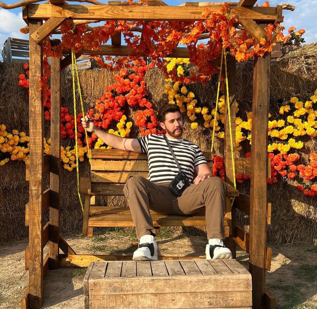 Lucas_orgmx's tweet photo. Pon el corazón, mente y el alma incluso en los actos más pequeños 😉

👋🏻 saludos guapas 😘

Yeah!!! 🤟🏻 https://t.co/q6a45Vjwor