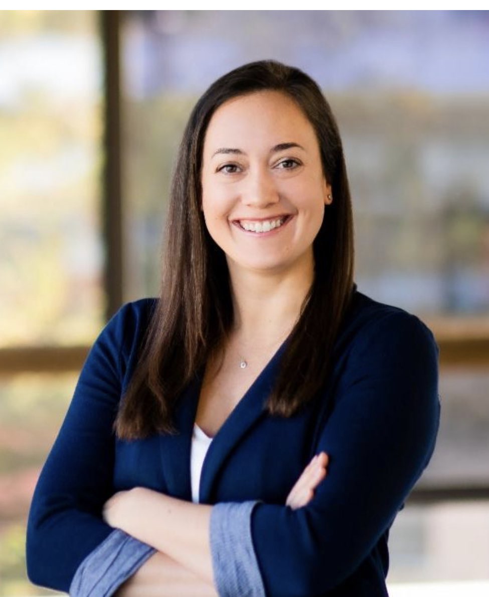 SWIU (@swiuorg) on Twitter photo 📻 Tune in for our Advancing Women in Urology Series: CV Building Workshop
🗓️ Nov 15th at 7:00 p.m. (CT)
Led by 🌟 <a href="/lindsayahampson/">Lindsay Hampson</a> of <a href="/UCSFUrology/">UCSFUrology</a> and learn to showcase yourself, your talents, and all the invisible work you do‼️
➡️ Register: tinyurl.com/3u4wxnr8 📻 Tune in for our Advancing Women in Urology Series: CV Building Workshop
🗓️ Nov 15th at 7:00 p.m. (CT)
Led by 🌟 <a href="/lindsayahampson/">Lindsay Hampson</a> of <a href="/UCSFUrology/">UCSFUrology</a> and learn to showcase yourself, your talents, and all the invisible work you do‼️
➡️ Register: tinyurl.com/3u4wxnr8