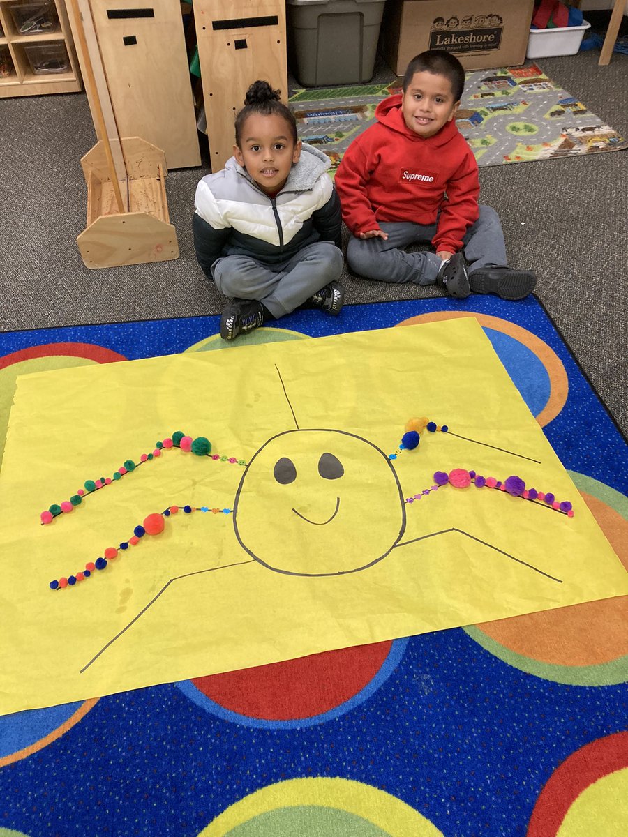 Spider learning! 🕷️🕸️Making AB patterns. <a href="/HumbleISD_OE/">Oaks Elementary</a> <a href="/PreK_JonesB/">Brandi Jones</a> <a href="/HumbleISD_PREK/">HumbleISD ECE</a> 
#playtolearn