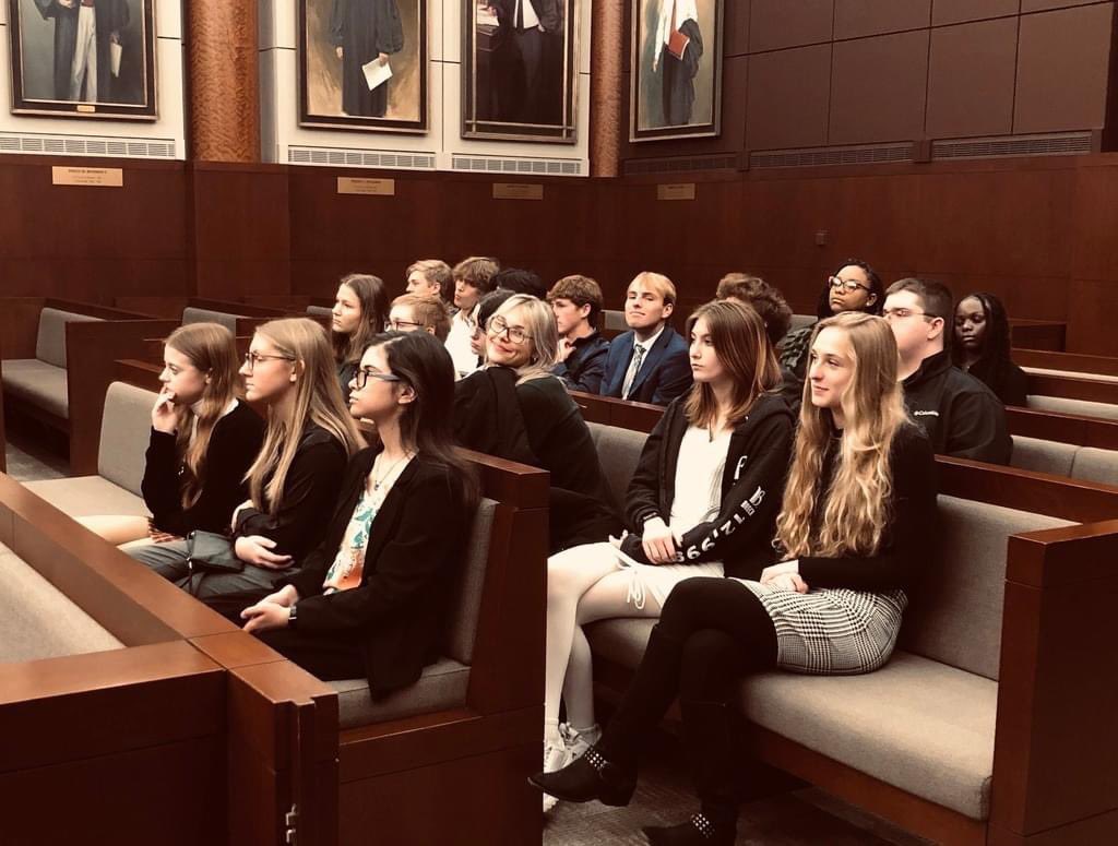emilykrumm's tweet image. AP Gov, Criminal Law, and Business Law students at @ValleyParkHS visited the Eagleton Federal Courthouse today to see our judiciary in action! #limitlesslearning #vppride @ValleyParkSD 1/3