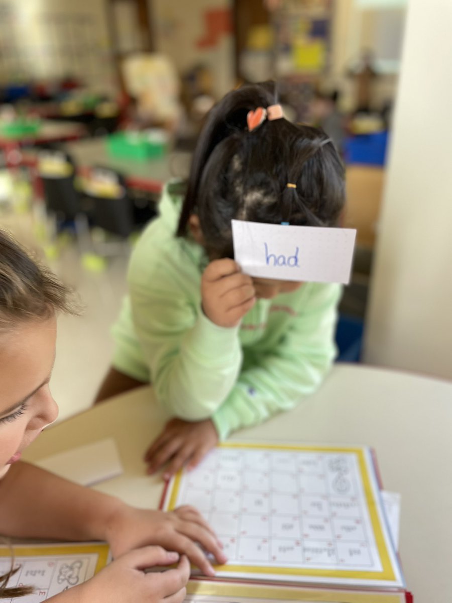 Students reviewed snap words by playing snap word headbands! Partners had to give clues as to what word their partner had on their forehead. No peeking! <a href="/apolloD63/">Apollo School</a>