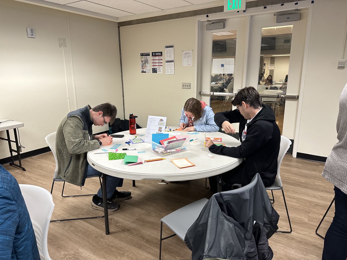 OLSatBC's tweet photo. 2/3 Greeting cards are distributed via Full Life Care’s ElderFriends program, designed to relieve isolation and loneliness among at-risk older adults who lack adequate social support in Seattle and greater King County. ElderFriends participants are 60 years or older, live alone, https://t.co/5BdmyZvZrR