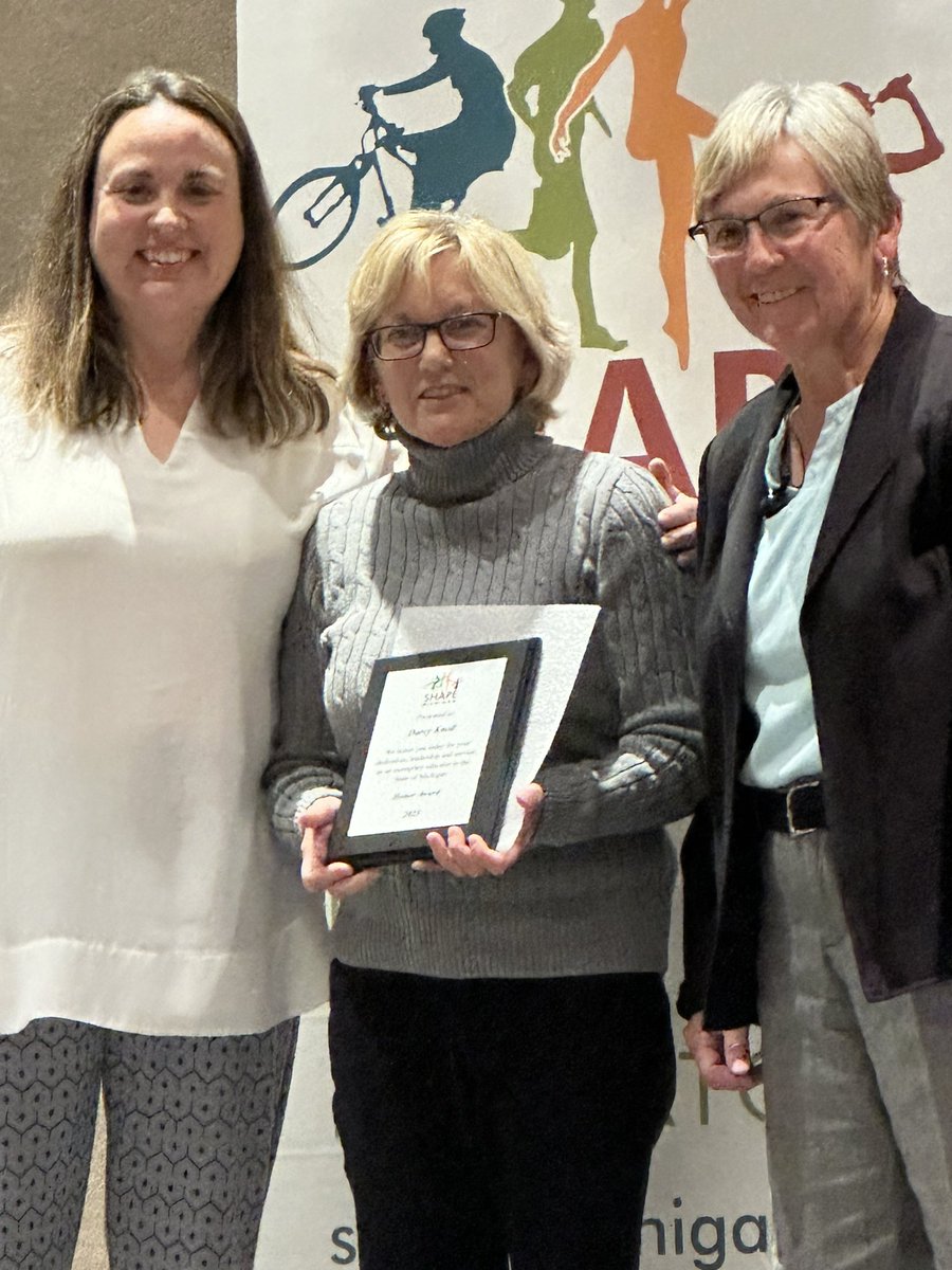 Congratulations Darcy Knoll, AAPS Wines PE teacher, for being honored by @SHAPEMichigan this evening! @A2SchoolsSuper @WashISD