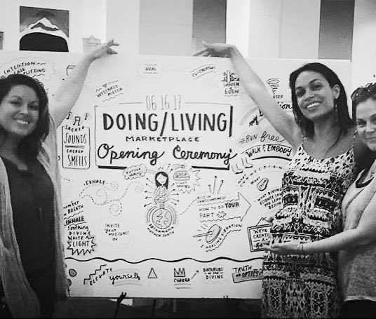DoingLiving's tweet photo. Rosario Dawson visits @DoingLiving marketplace 
#doingliving https://t.co/qcYKYnznq1
