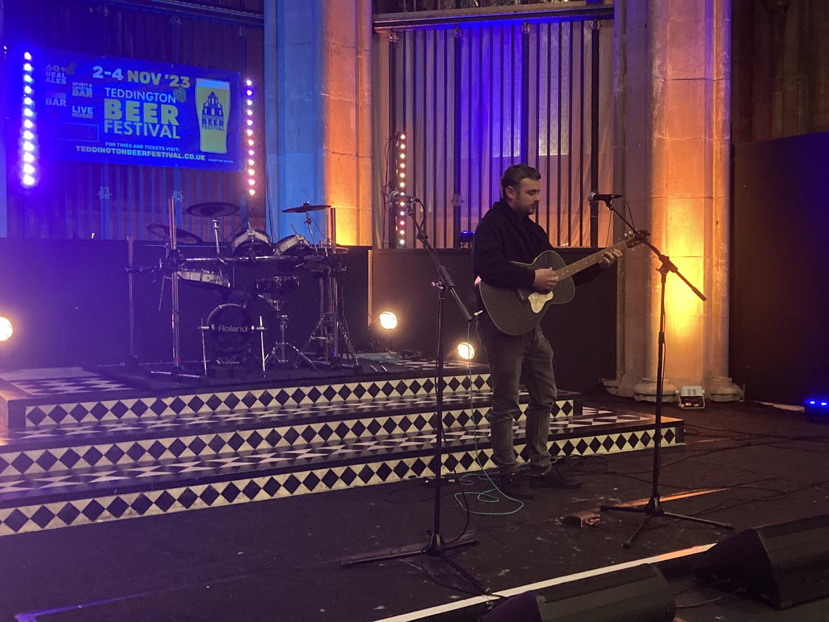 FramRecords's tweet image. Thrilled to be @TeddingtonBeer w/ awesome live music by one of my acts Nath&amp;amp;Katie of ‘To The River’ #Acoustic #folk #MUSIC_SHOW