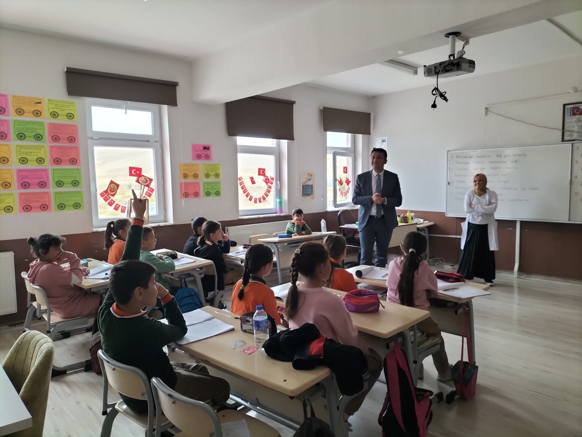 Sayın Vali Yardımcımız/Belediye Başkanımız Mehmet KEKLİK  Şehit Yakup Suna İlkokulu ve Gebeceler İmam-Hatip Ortaokulunu  ziyaret etmiştir.<a href="/mehmetkeklik94/">Mehmet Keklik</a>