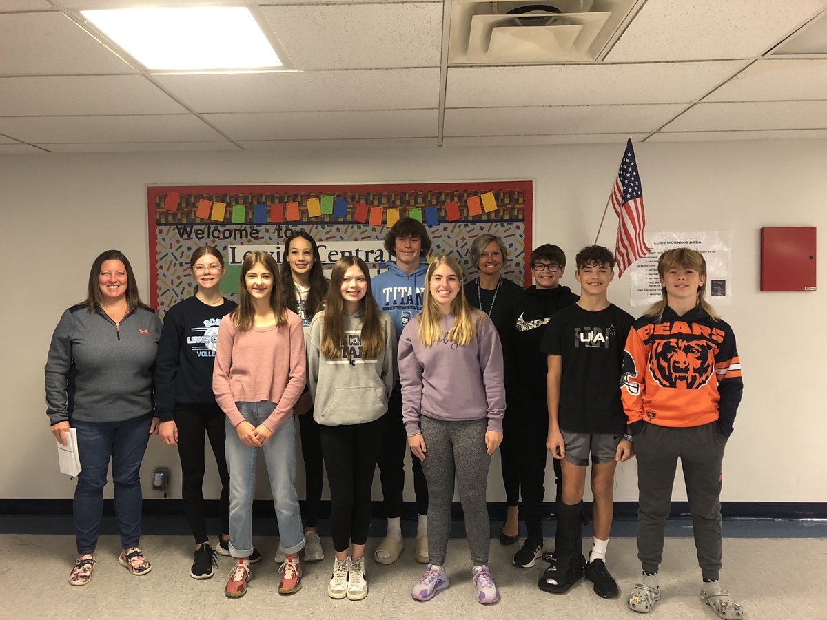 Congratulations to our 7th and 8th grade Optimist award winners! They will be recognized next week at an event! Outstanding representatives of LCMS!
#TitanUp #InspiringExcellence