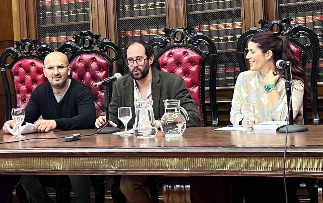 XI Congreso de Derecho de Ejecución Penal
📘Presentación del libro La Prisión en el Siglo XXI. Diagnósticos, debates y propuestas, de <a href="/pensapenal/">Pensamiento Penal</a> y publicado por <a href="/Editores_delSur/">Editores del Sur</a>.
<a href="/RamaGual/">Ramiro Gual</a>, Camila Petrone y David Pereyra, director y autores de la obra