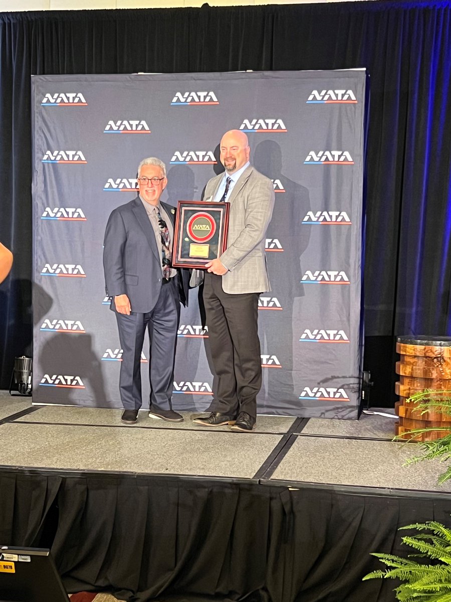 FlyCentennial's tweet photo. Congratulations to Mike Fronapfel on being named winner of the @NATAaero Airport Executive Partnership Award. Mike was presented his award this afternoon in Long Beach! https://t.co/l6KRwCEIeI