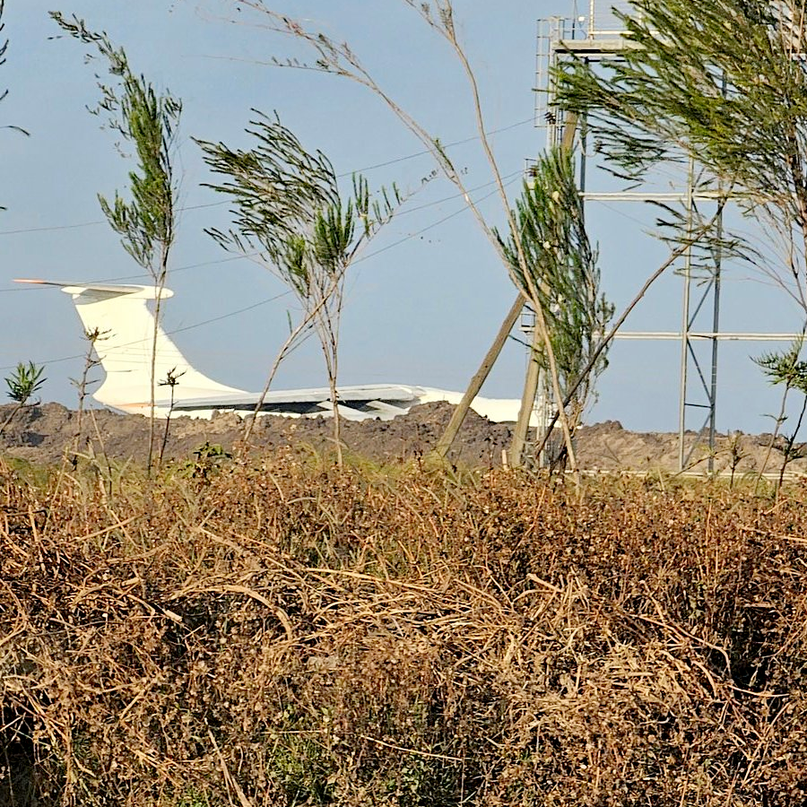Gerjon_'s tweet photo. Today, there were at least 3 flights from the 🇦🇪UAE to 🇪🇹Ethiopia:

UAE Air Force C-17A Globemaster 🇦🇪1224 #UAF1225 and 🇦🇪1228 #UAF1228 to Ethiopian Air Force Base 🇪🇹Harar Meda Military Airport (HAHM)
Fly Sky Airlines 🇰🇬EX-76006 #FSQ4926 (pictured visiting 🇪🇹Addis Ababa today) https://t.co/z1TYQ50mP3