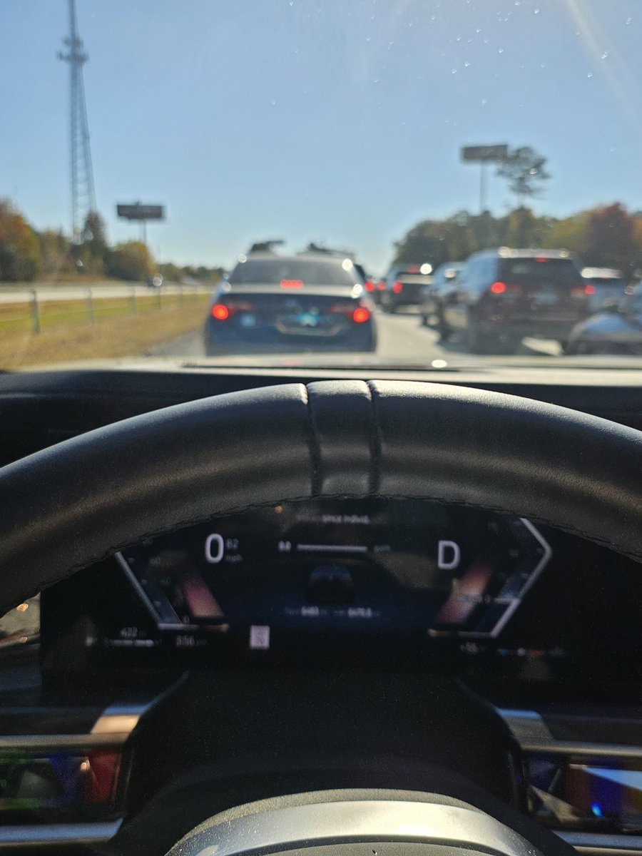 FearTheSkirt's tweet photo. Parking lot #0mph #atlantatraffic https://t.co/bn77DmoJFo