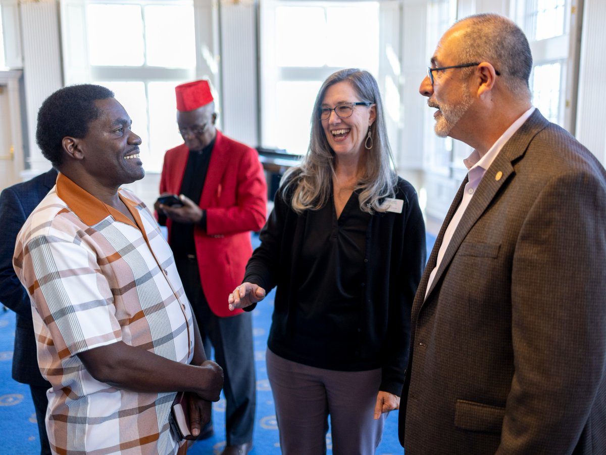 TexasBaptists's tweet photo. Yesterday, a special reception was held to honor Dr. Julio Guarneri as he steps into his new role as the Texas Baptists executive director. Swipe through to see highlights, and stay tuned for information about additional receptions being planned around the state.
#txb #GC2 https://t.co/b2t3nf0FmB