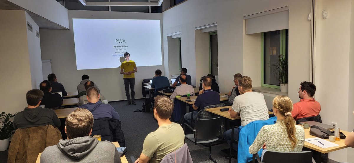 Roman Jašek tweet media