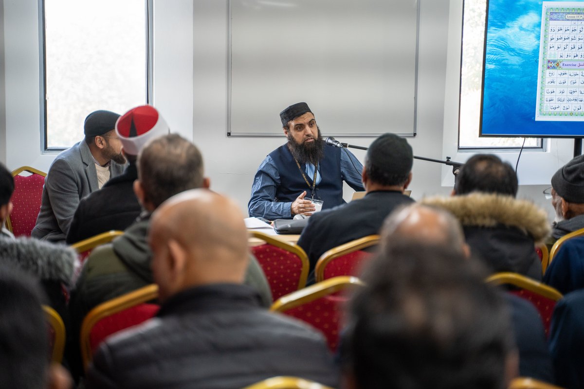 UKIMofficial's tweet photo. The 48th Annual Convention was a day of enlightenment with workshops by Ustadah Ameena Blake and Ustadh Saleem Lateef 📚✨ #IslamicEducation #KnowledgeIsPower #LearningTogether #Enlightenment #WorkshopWisdom #EducationForAll #IslamicStudies https://t.co/irKl69bbQY