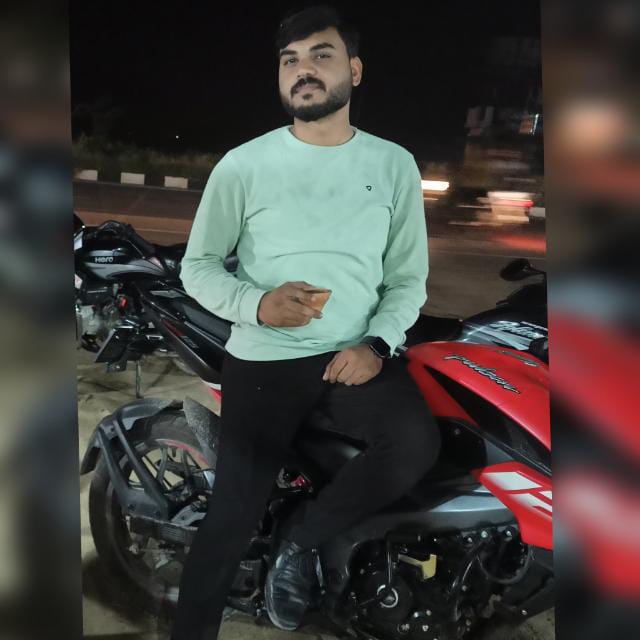 suhailsmily's tweet photo. #NewProfilePic https://t.co/831RLndBvm