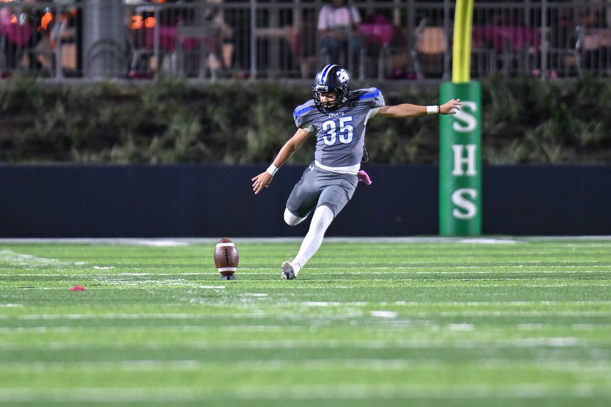 nsjonu's tweet photo. #35💙
#dekaneyfootball https://t.co/M6K97Y6znt