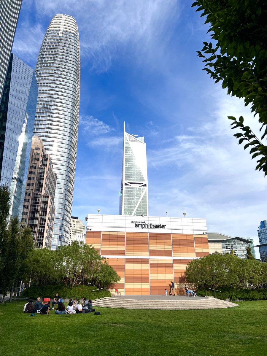 sanjaynath's tweet image. #Salesforcepark by the @salesforce tower in SF can be a role model for creating an oasis of nature, amidst a sprawling urban downtown cluster of high rises 

&apos;A walk in the park&apos; is seldom more serene  

Excited about Mumbai&apos;s metro, sealink and other infra projects, ditto in…